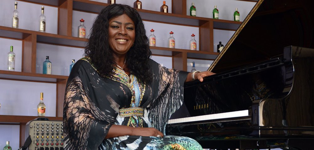 Pam E Williams